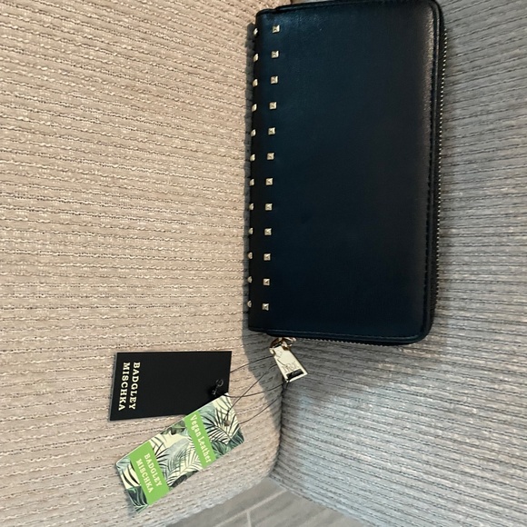 Badgley Mischka Long Wallet - Picture 8 of 11